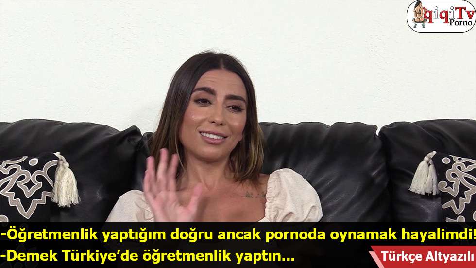 Sarışın Üvey Ablasının Yusyuvarlak Götüne Şaplak Atıp Kaçacaktı