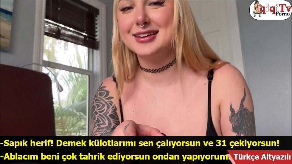 Üvey Ailesinin Sikiştiğini Gören Delikanlı Şaşırsa da Siki Kalkarak Aralarına Daldı